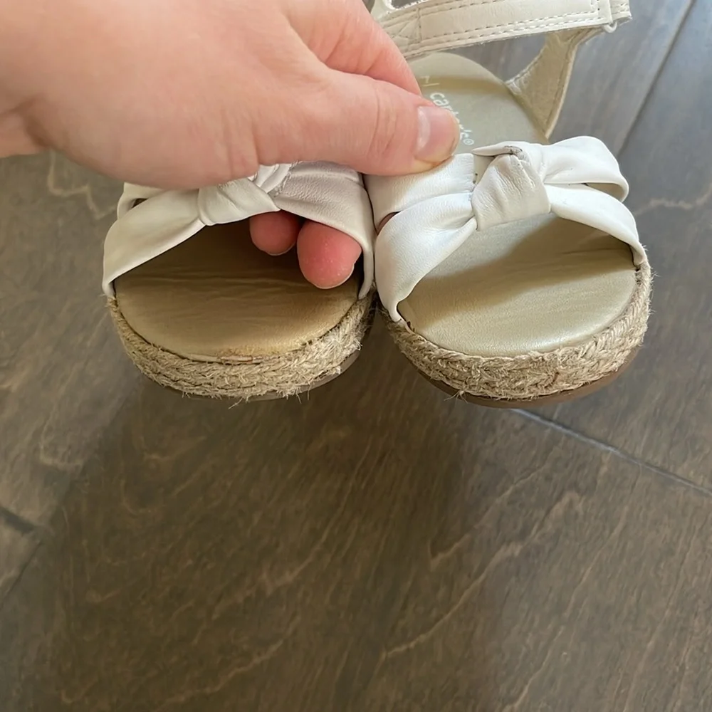 Carter’s 7M toddler white sandals